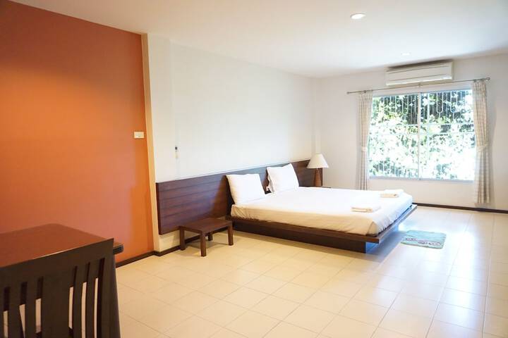 Room 8 of 52