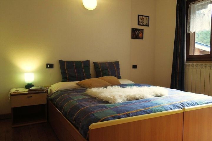 Room 6 of 35