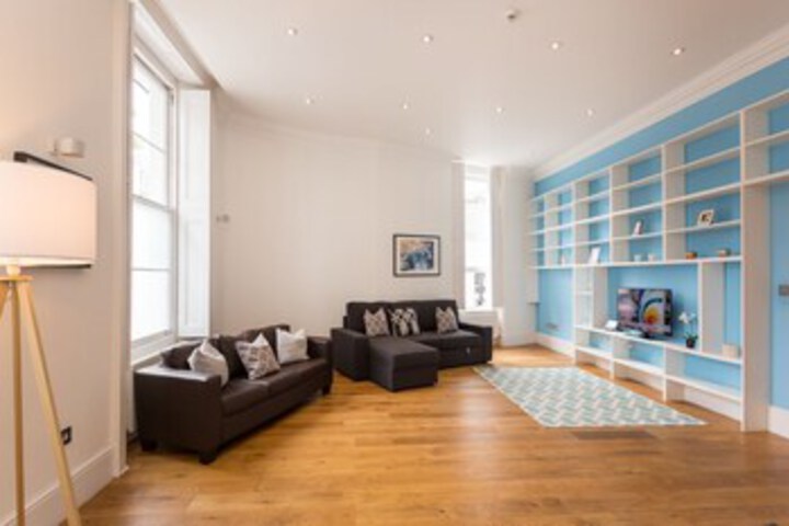 Room 4 of 21