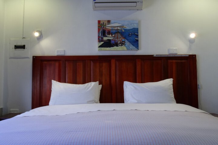 Room 4 of 54