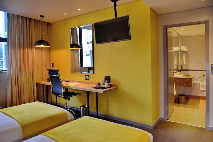 Room 29 of 76