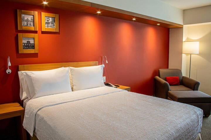 Room 5 of 36