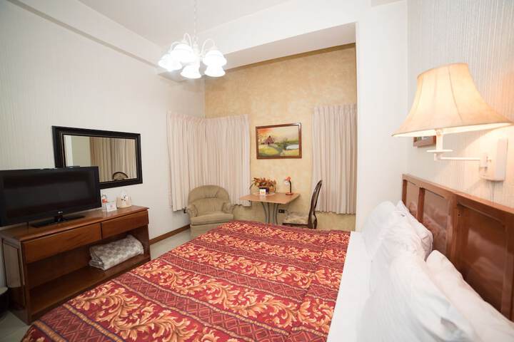 Room 40 of 81