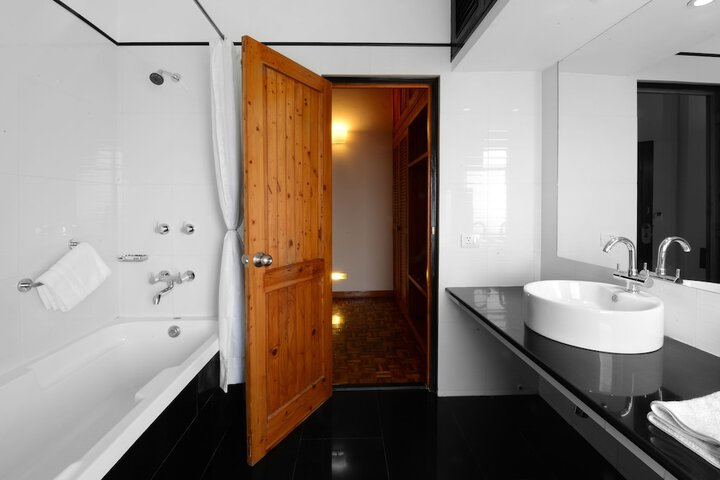 Clean Restrooms