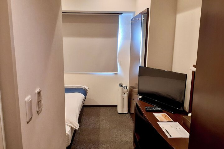 Room 9 of 46