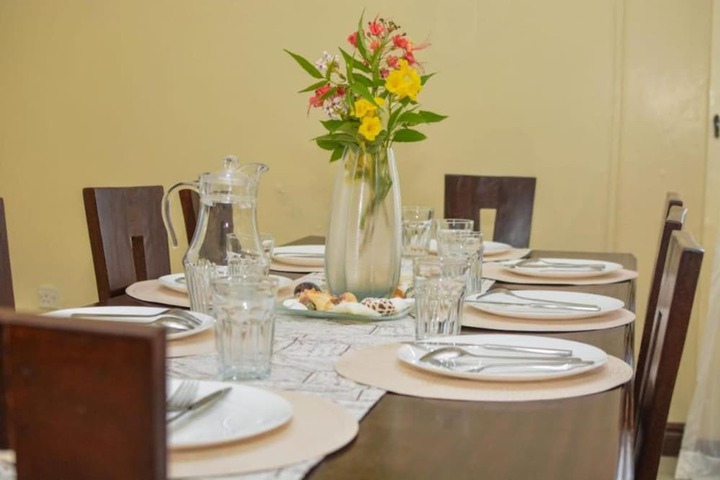 Dining 55 of 62