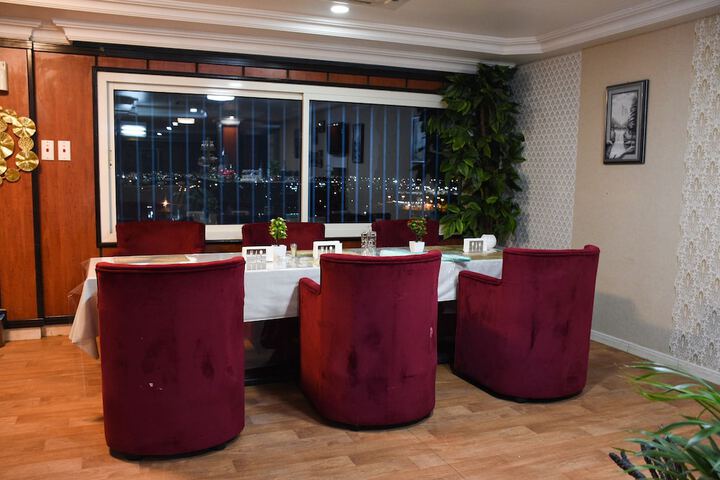 Dining 46 of 60