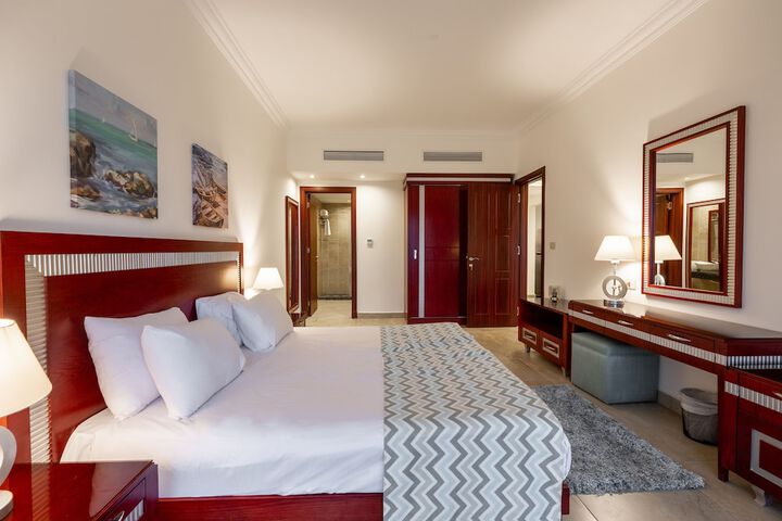 Room 14 of 71