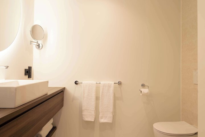 Room 40 of 82
