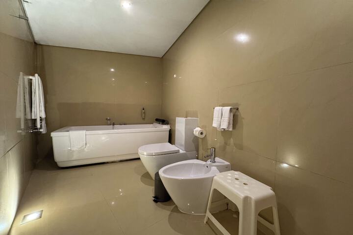 Bath Interior
