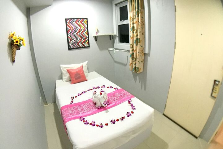 Room 22 of 140