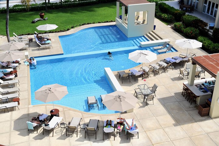 Pool 25 of 60
