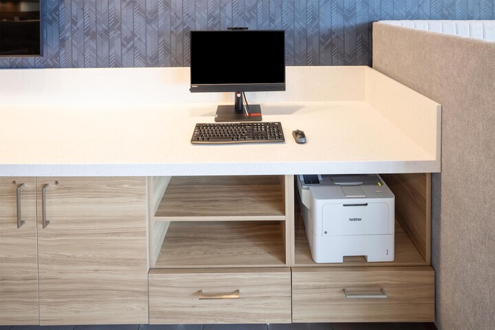 Business Center 40 of 52