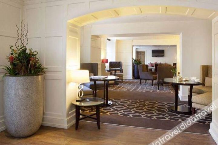 Hotel Interior 9 of 27