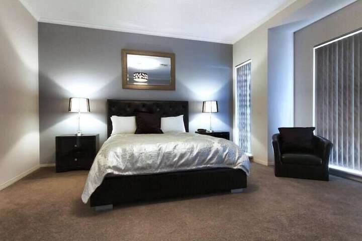 Room 6 of 38