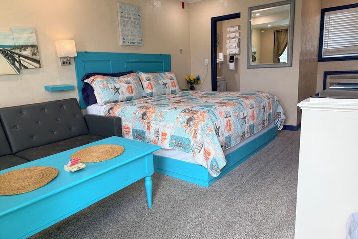 Room 12 of 35