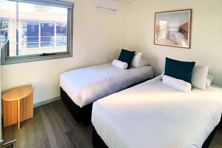 Room 10 of 47