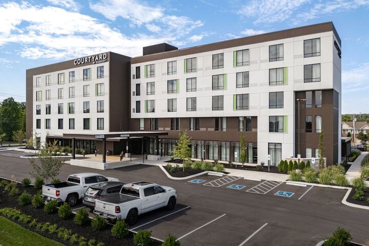 Hotel Entry