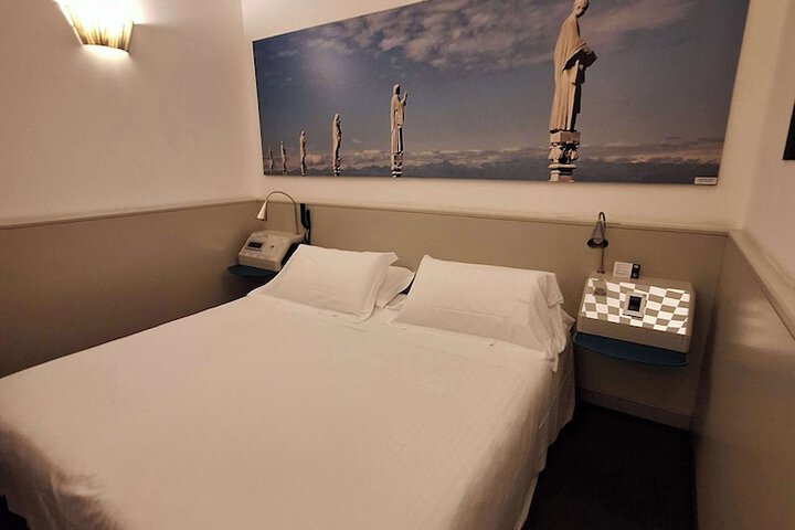 Room 21 of 31