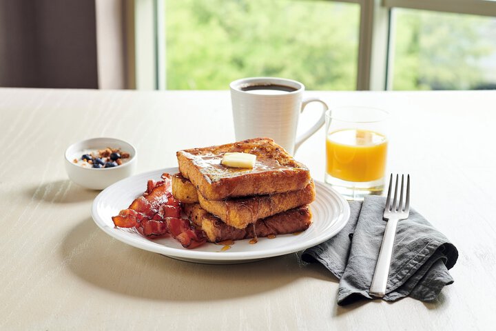 Breakfast/Coffee Service 92 of 156