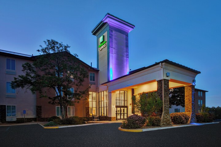 Hotel 22 of 24