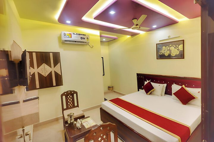 Room 15 of 30