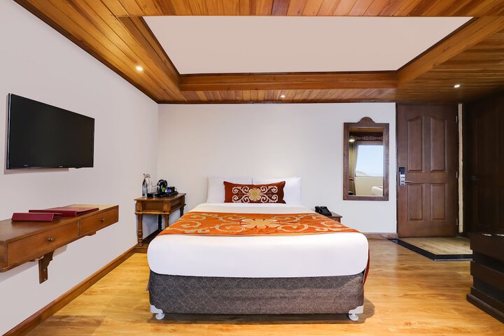 Room 25 of 62