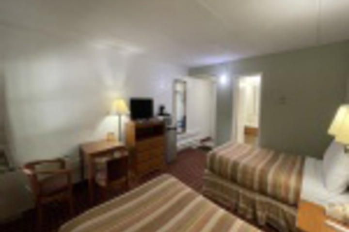 Room 157 of 228