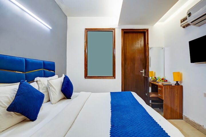Room 21 of 54