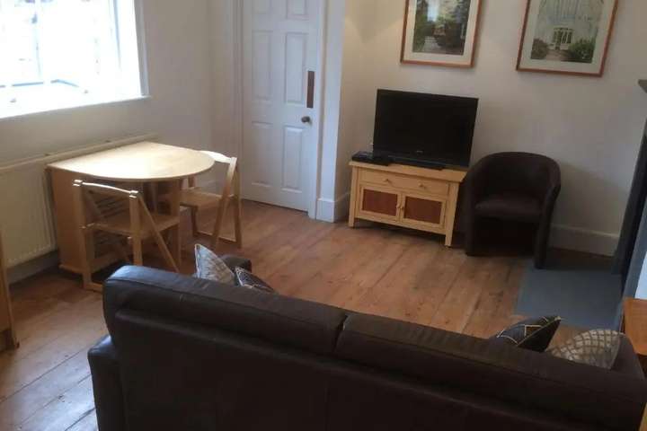 Room 2 of 12