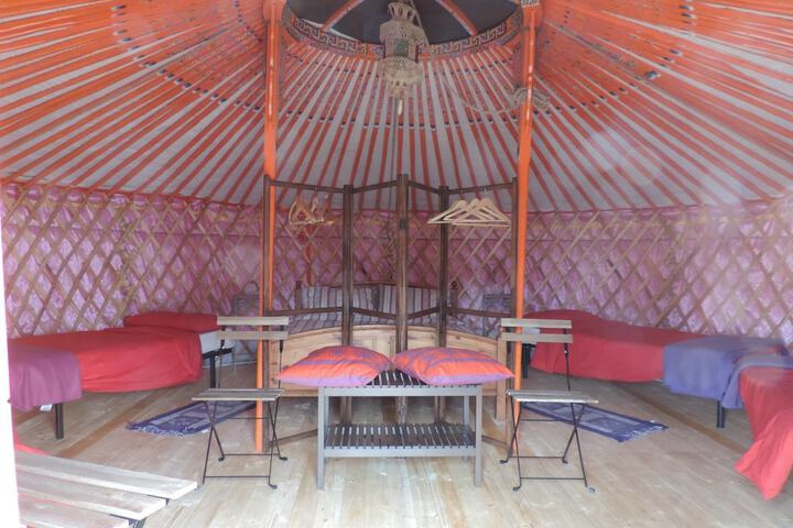 Room 2 of 63