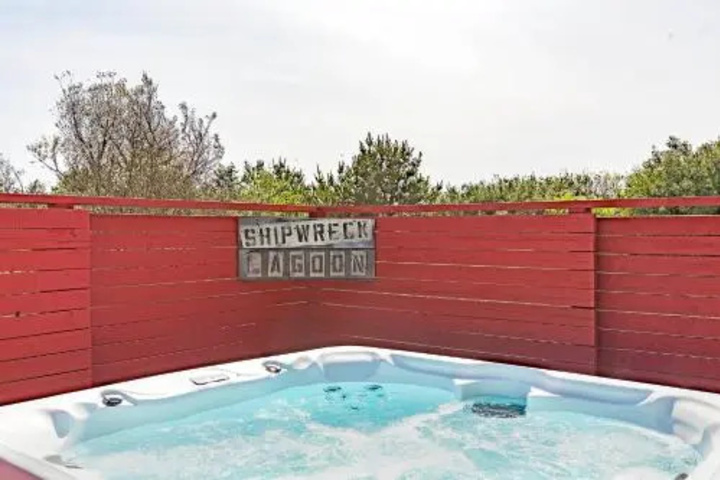 Photo of Shipwreck House