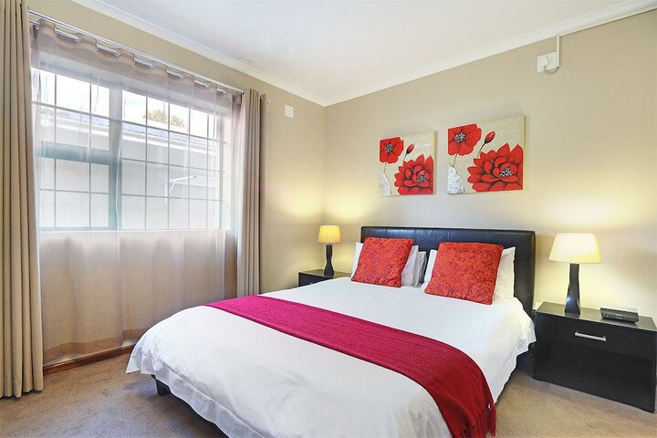 Room 2 of 80