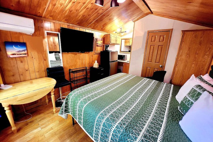 Room 9 of 19