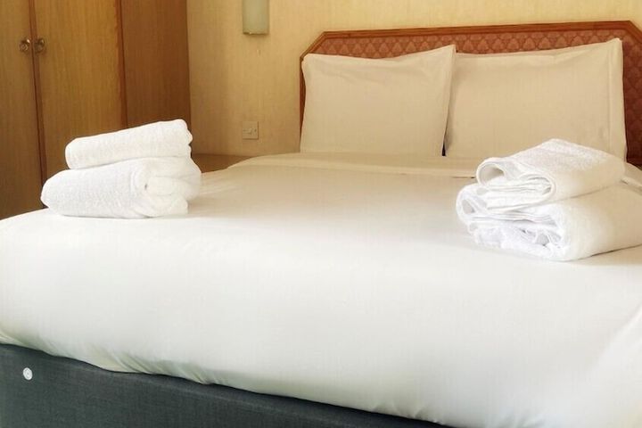 Room 21 of 32