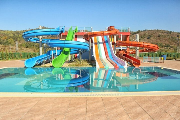 Pool 42 of 87