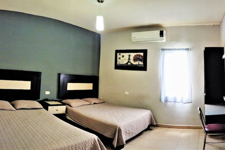 Room 27 of 37