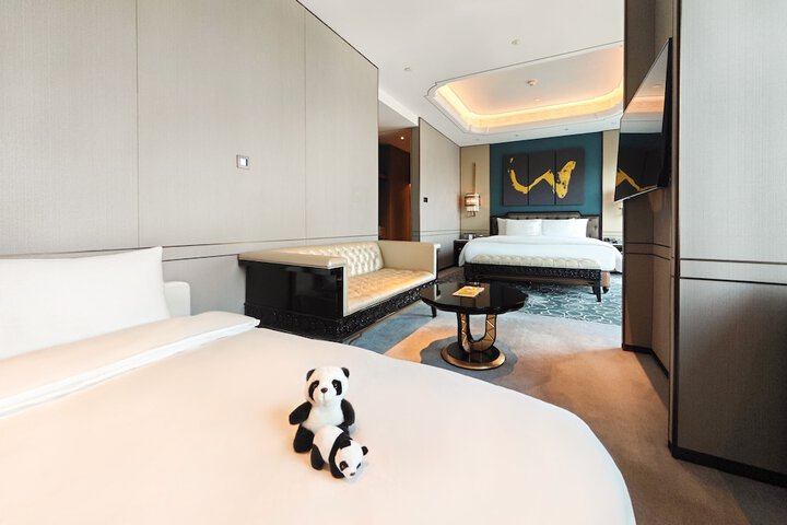 Room 36 of 90
