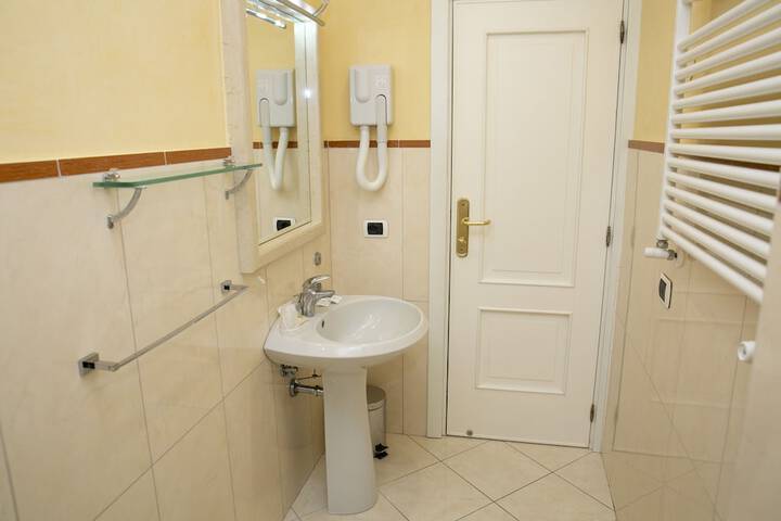 Room 55 of 116