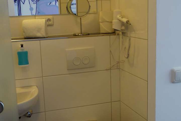 Room 46 of 62