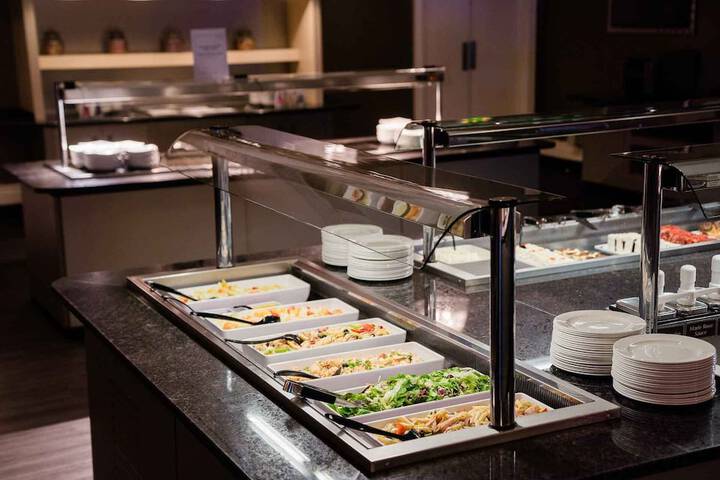 Dining 52 of 79