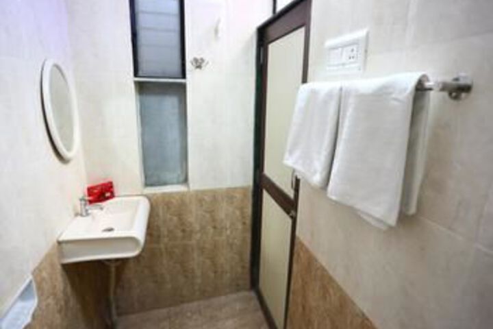 Room 2 of 21