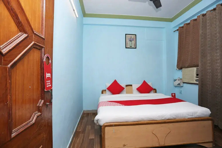 Room 7 of 13