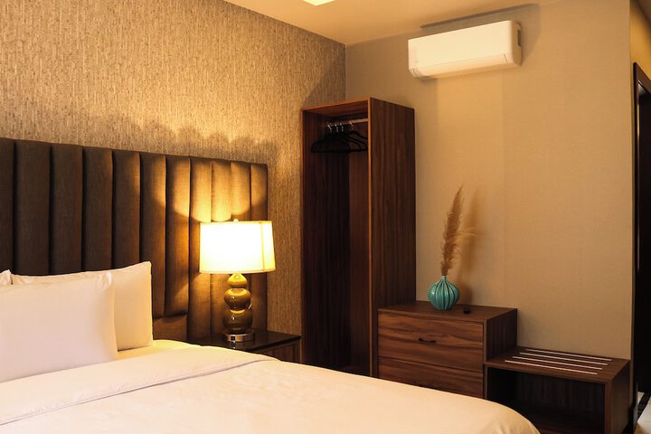 Room 4 of 26