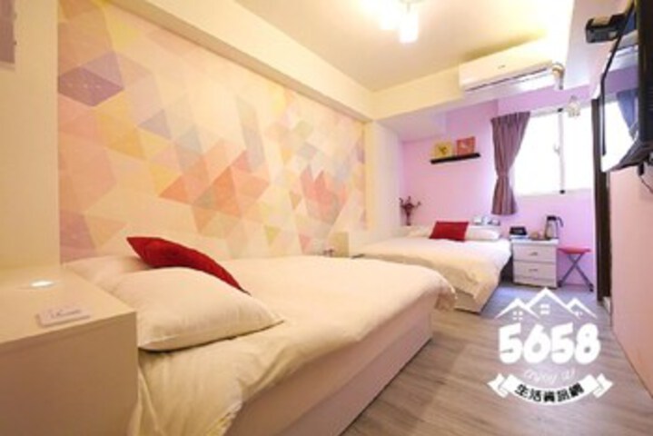 Room 21 of 44