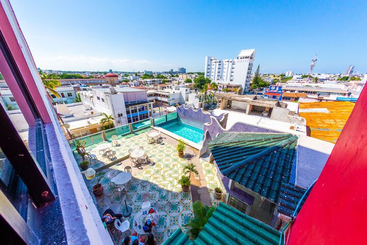 Hotel with Pool