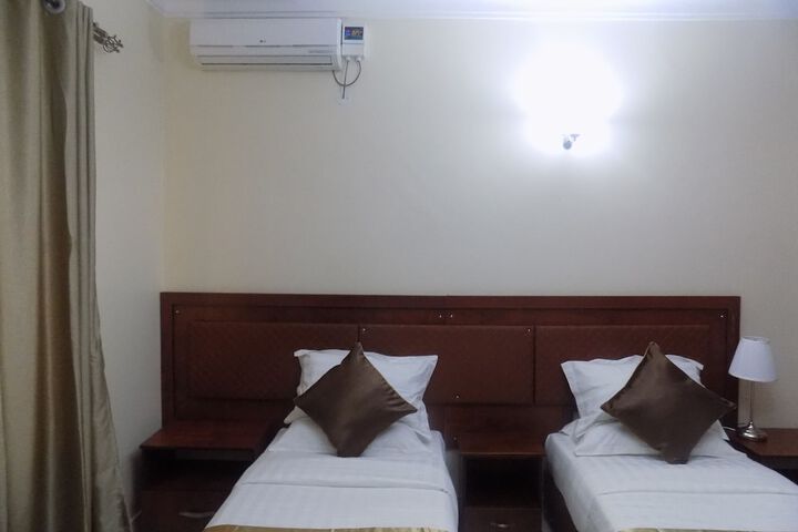 Room 7 of 41