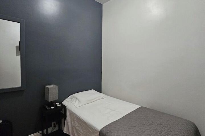 Room 22 of 51