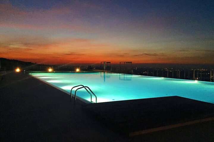 Pools & Facilities