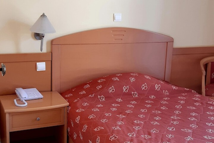 Room 14 of 47